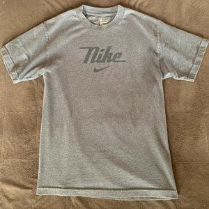 Men's Nike T-Shirt (Medium)
